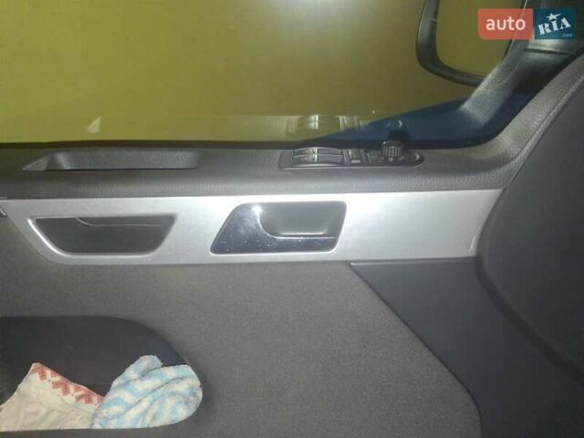 Коричневий Фольксваген Мультиван, об'ємом двигуна 1.97 л та пробігом 251 тис. км за 22000 $, фото 3 на Automoto.ua