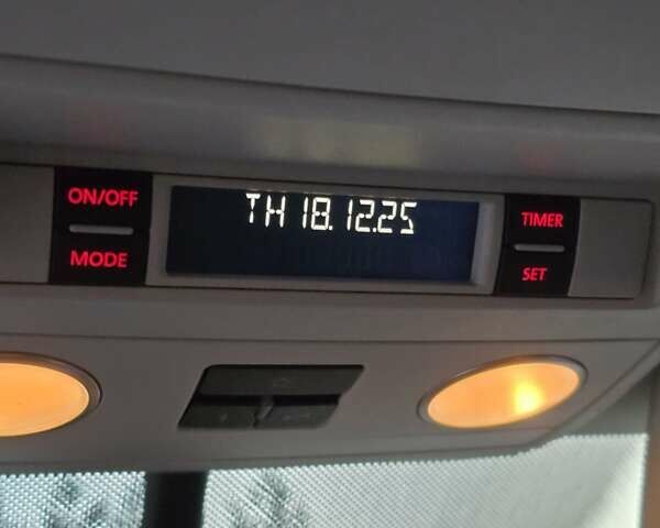 Коричневый Фольксваген Мультиван, объемом двигателя 1.97 л и пробегом 325 тыс. км за 25000 $, фото 39 на Automoto.ua