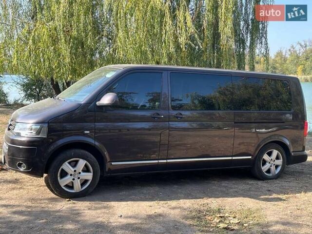 Коричневий Фольксваген Мультиван, об'ємом двигуна 1.97 л та пробігом 240 тис. км за 23000 $, фото 2 на Automoto.ua