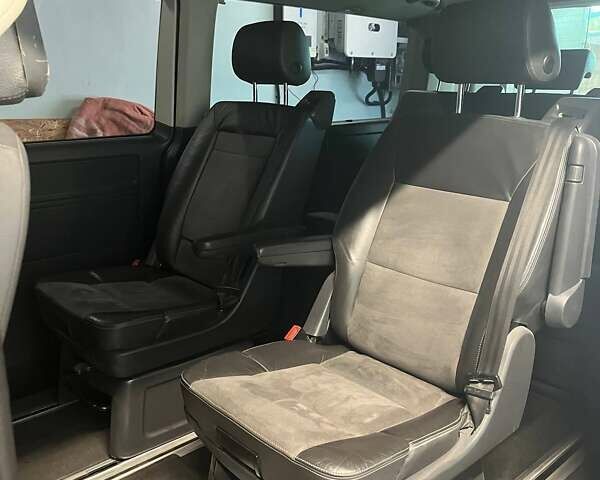 Коричневий Фольксваген Мультиван, об'ємом двигуна 1.97 л та пробігом 240 тис. км за 23000 $, фото 19 на Automoto.ua