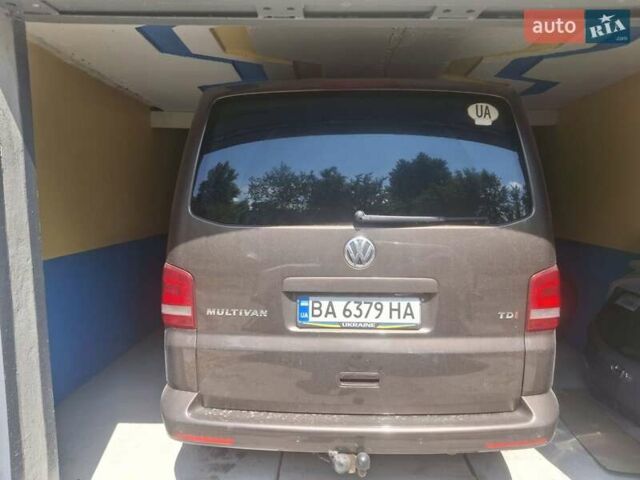 Коричневий Фольксваген Мультиван, об'ємом двигуна 1.97 л та пробігом 251 тис. км за 22000 $, фото 16 на Automoto.ua