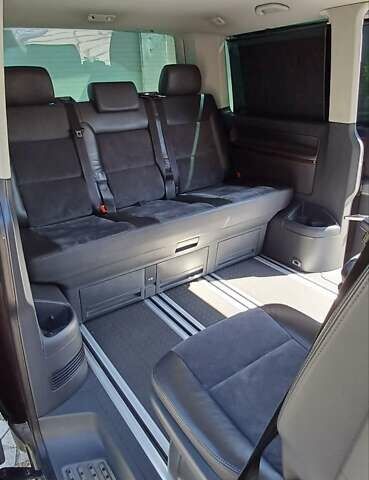 Коричневий Фольксваген Мультиван, об'ємом двигуна 1.97 л та пробігом 232 тис. км за 24000 $, фото 11 на Automoto.ua