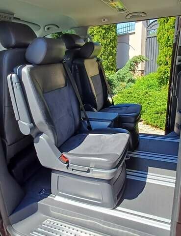 Коричневий Фольксваген Мультиван, об'ємом двигуна 1.97 л та пробігом 232 тис. км за 24000 $, фото 12 на Automoto.ua