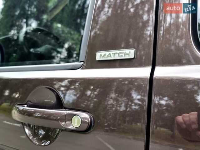 Коричневий Фольксваген Мультиван, об'ємом двигуна 1.97 л та пробігом 209 тис. км за 26700 $, фото 16 на Automoto.ua