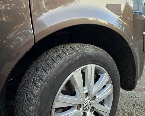 Коричневый Фольксваген Мультиван, объемом двигателя 1.97 л и пробегом 325 тыс. км за 25000 $, фото 14 на Automoto.ua