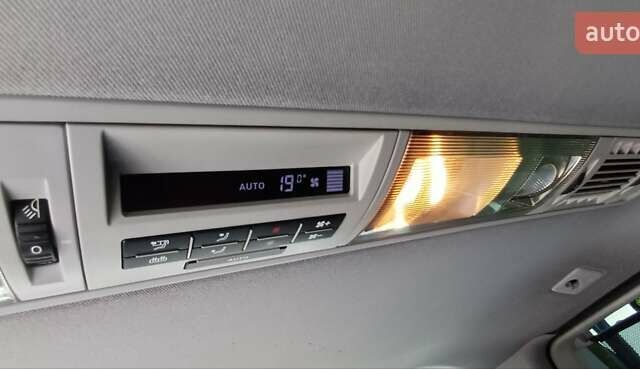 Коричневий Фольксваген Мультиван, об'ємом двигуна 1.97 л та пробігом 232 тис. км за 24000 $, фото 13 на Automoto.ua