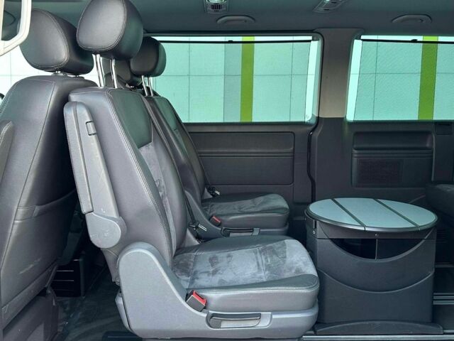 Фольксваген Мультиван 2013 у Запоріжжя на Automoto.ua Коричневий Фольксваген Мультиван, об'ємом двигуна 2 л та пробігом 202 тис. км за 9100 $, фото 18 на Automoto.ua