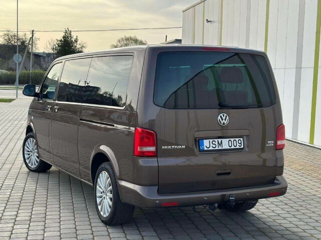 Фольксваген Мультиван 2013 у Запоріжжя на Automoto.ua Коричневий Фольксваген Мультиван, об'ємом двигуна 2 л та пробігом 202 тис. км за 9100 $, фото 4 на Automoto.ua