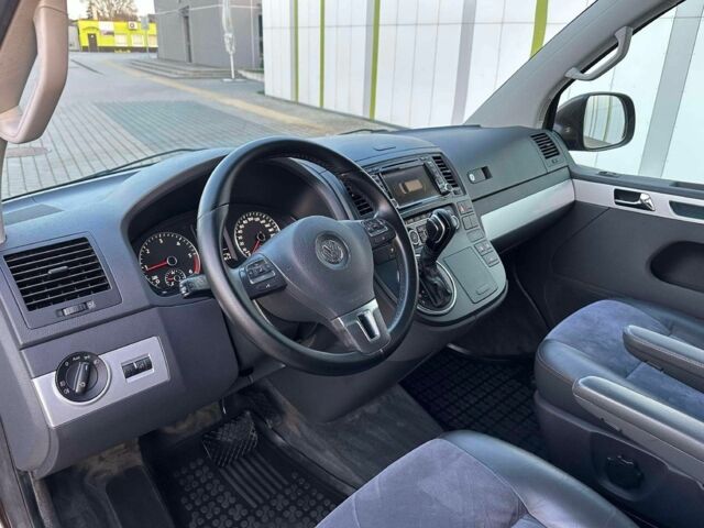 Фольксваген Мультиван 2013 у Запоріжжя на Automoto.ua Коричневий Фольксваген Мультиван, об'ємом двигуна 2 л та пробігом 202 тис. км за 9100 $, фото 14 на Automoto.ua