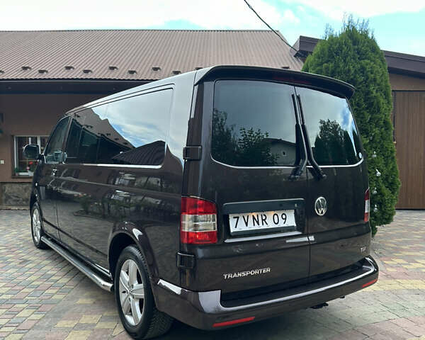 Коричневий Фольксваген Мультиван, об'ємом двигуна 1.97 л та пробігом 289 тис. км за 17500 $, фото 4 на Automoto.ua
