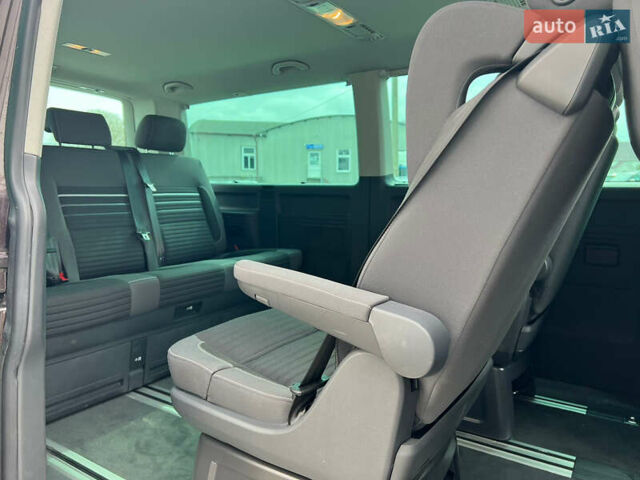 Коричневий Фольксваген Мультиван, об'ємом двигуна 1.97 л та пробігом 297 тис. км за 26500 $, фото 24 на Automoto.ua