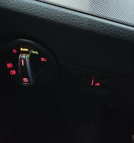 Коричневий Фольксваген Мультиван, об'ємом двигуна 1.97 л та пробігом 277 тис. км за 35990 $, фото 22 на Automoto.ua