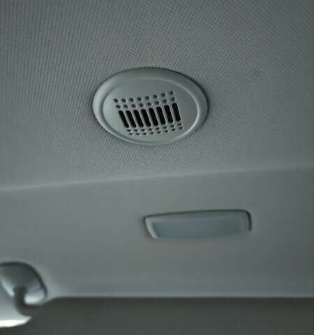 Коричневий Фольксваген Мультиван, об'ємом двигуна 1.97 л та пробігом 277 тис. км за 35990 $, фото 17 на Automoto.ua