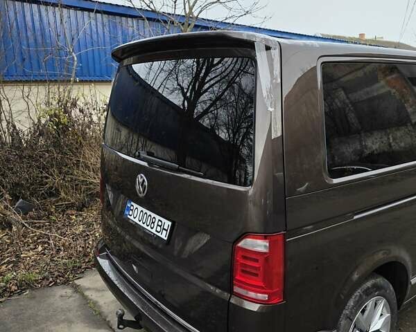 Коричневый Фольксваген Мультиван, объемом двигателя 2 л и пробегом 92 тыс. км за 59000 $, фото 5 на Automoto.ua