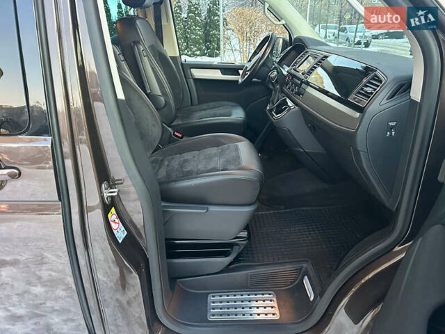 Коричневий Фольксваген Мультиван, об'ємом двигуна 2 л та пробігом 254 тис. км за 36500 $, фото 16 на Automoto.ua