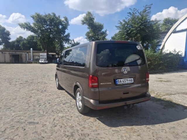 Коричневий Фольксваген Мультиван, об'ємом двигуна 2 л та пробігом 252 тис. км за 22000 $, фото 6 на Automoto.ua