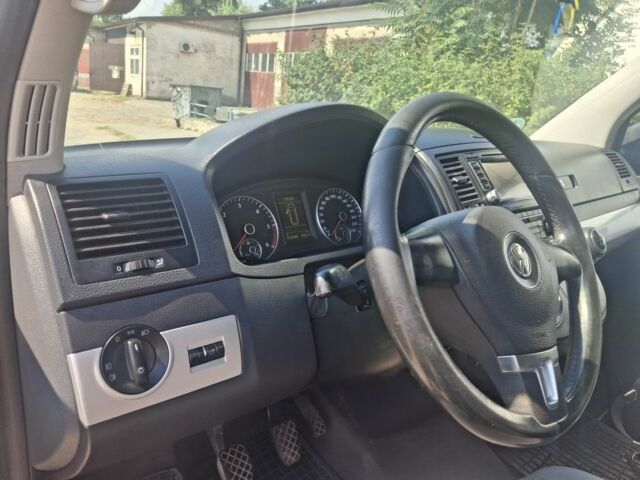 Коричневий Фольксваген Мультиван, об'ємом двигуна 2 л та пробігом 252 тис. км за 22000 $, фото 8 на Automoto.ua