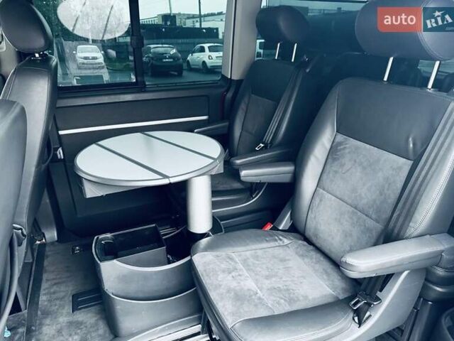 Червоний Фольксваген Мультиван, об'ємом двигуна 1.98 л та пробігом 203 тис. км за 26000 $, фото 15 на Automoto.ua