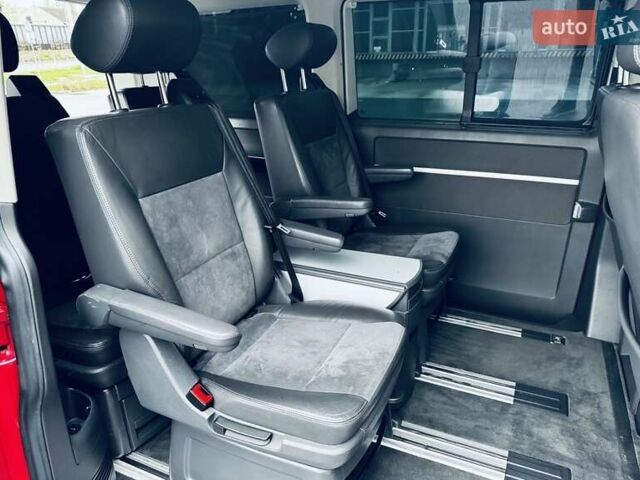 Червоний Фольксваген Мультиван, об'ємом двигуна 1.98 л та пробігом 203 тис. км за 26000 $, фото 18 на Automoto.ua