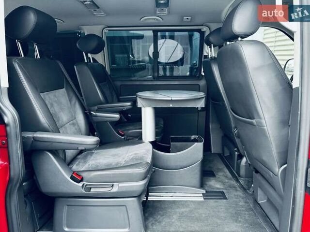 Червоний Фольксваген Мультиван, об'ємом двигуна 1.98 л та пробігом 203 тис. км за 26000 $, фото 16 на Automoto.ua