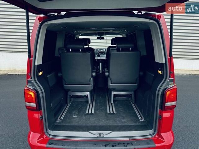 Червоний Фольксваген Мультиван, об'ємом двигуна 1.98 л та пробігом 203 тис. км за 26000 $, фото 12 на Automoto.ua