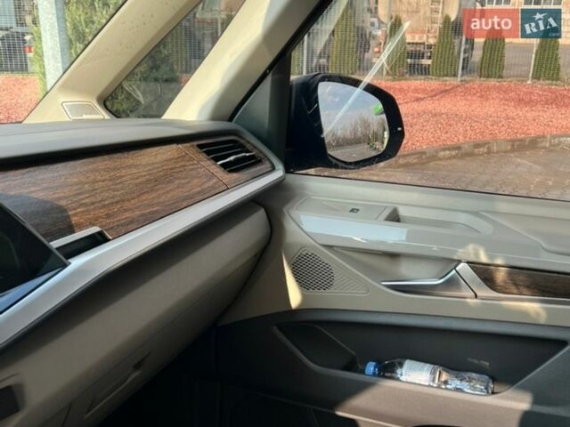 Червоний Фольксваген Мультиван, об'ємом двигуна 1.4 л та пробігом 70 тис. км за 83500 $, фото 33 на Automoto.ua