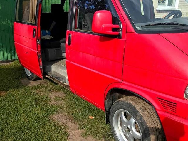 Червоний Фольксваген Мультиван, об'ємом двигуна 2.5 л та пробігом 450 тис. км за 6500 $, фото 10 на Automoto.ua