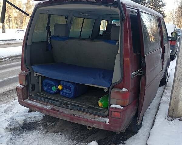 Фольксваген Мультиван, об'ємом двигуна 2.5 л та пробігом 270 тис. км за 3200 $, фото 1 на Automoto.ua