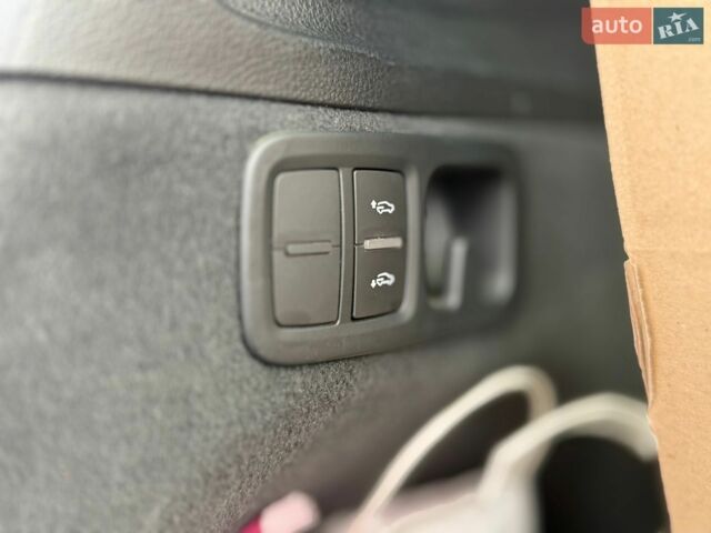 Фольксваген Мультиван, об'ємом двигуна 2.5 л та пробігом 282 тис. км за 9999 $, фото 15 на Automoto.ua