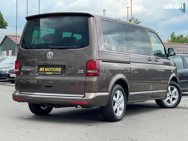Фольксваген Мультиван, объемом двигателя 2 л и пробегом 264 тыс. км за 26000 $, фото 3 на Automoto.ua