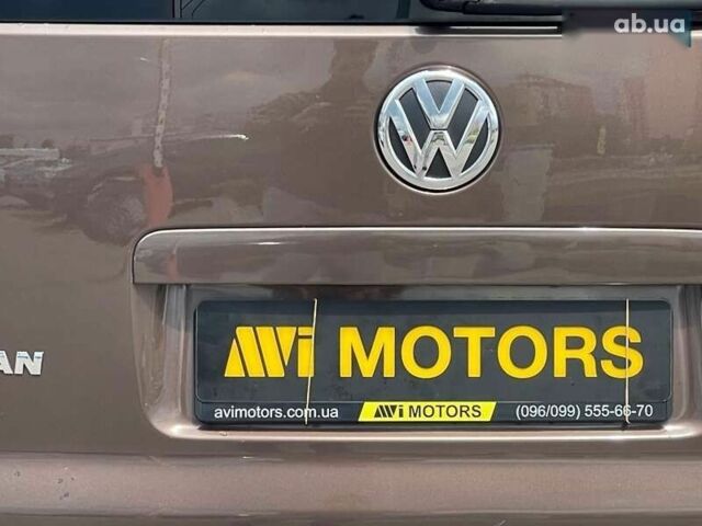Фольксваген Мультиван, объемом двигателя 2 л и пробегом 264 тыс. км за 26000 $, фото 21 на Automoto.ua