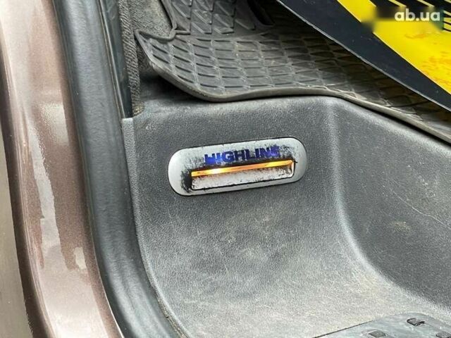 Фольксваген Мультиван, объемом двигателя 2 л и пробегом 264 тыс. км за 26000 $, фото 29 на Automoto.ua