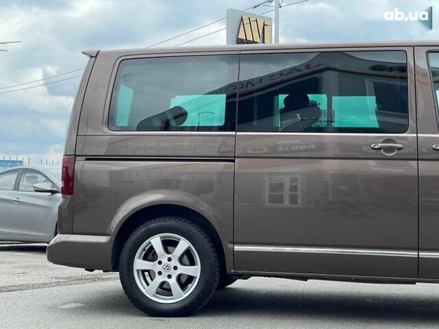 Фольксваген Мультиван, объемом двигателя 2 л и пробегом 264 тыс. км за 26000 $, фото 9 на Automoto.ua