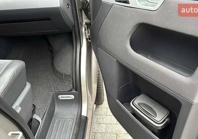 Фольксваген Мультиван, об'ємом двигуна 2 л та пробігом 100 тис. км за 35900 $, фото 18 на Automoto.ua