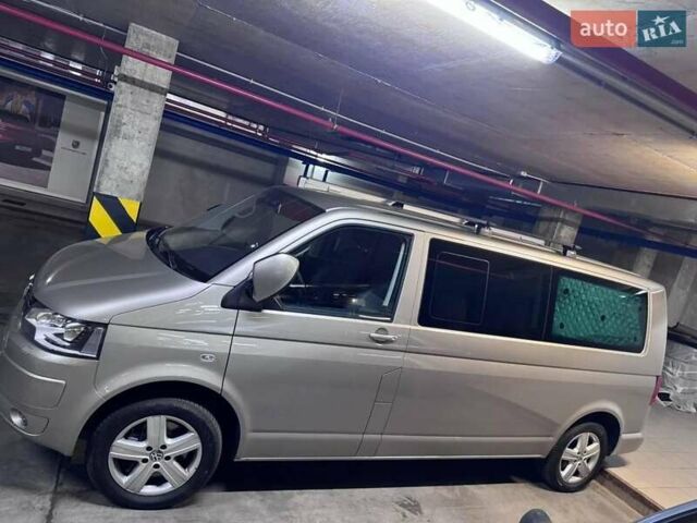 Фольксваген Мультиван, об'ємом двигуна 2 л та пробігом 100 тис. км за 35900 $, фото 4 на Automoto.ua