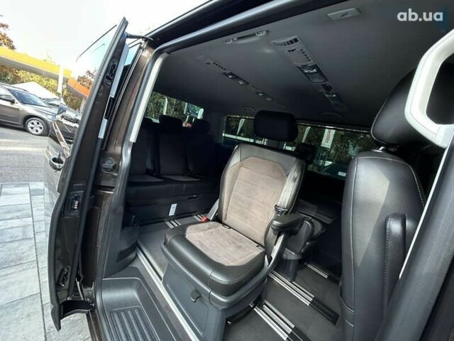 Фольксваген Мультиван, об'ємом двигуна 2 л та пробігом 188 тис. км за 39000 $, фото 28 на Automoto.ua