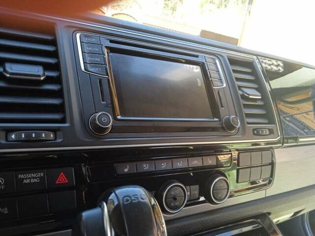 Фольксваген Мультиван, об'ємом двигуна 2 л та пробігом 195 тис. км за 38000 $, фото 8 на Automoto.ua