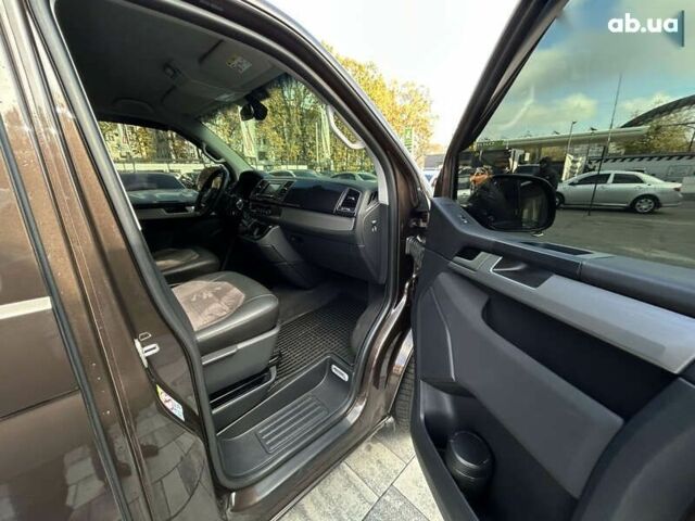 Фольксваген Мультиван, об'ємом двигуна 2 л та пробігом 188 тис. км за 39000 $, фото 29 на Automoto.ua