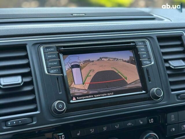 Фольксваген Мультиван, объемом двигателя 0 л и пробегом 176 тыс. км за 46300 $, фото 6 на Automoto.ua