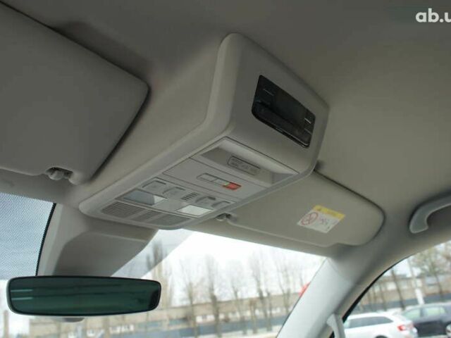 Фольксваген Мультиван, об'ємом двигуна 2 л та пробігом 126 тис. км за 49999 $, фото 24 на Automoto.ua