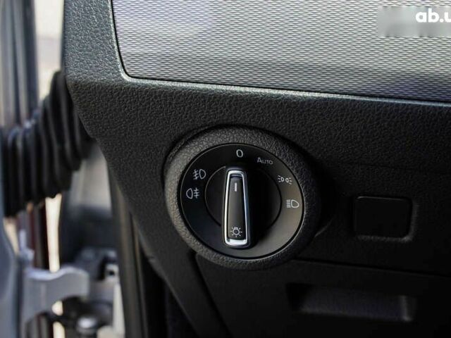 Фольксваген Мультиван, объемом двигателя 2 л и пробегом 126 тыс. км за 49999 $, фото 18 на Automoto.ua