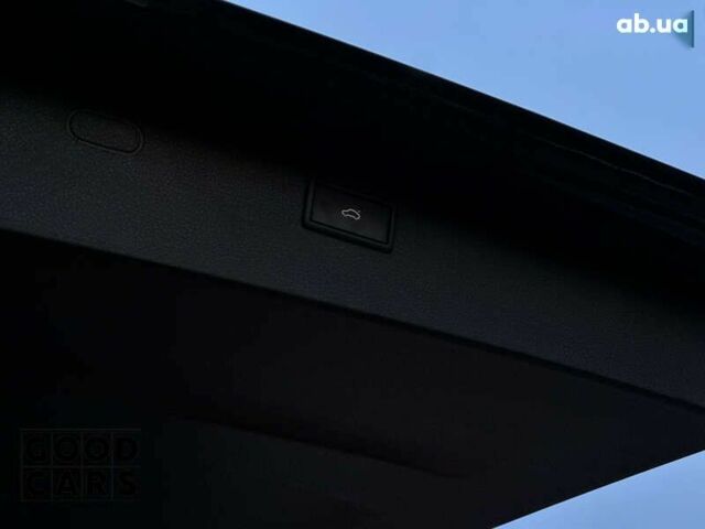 Фольксваген Мультиван, объемом двигателя 2 л и пробегом 119 тыс. км за 55000 $, фото 20 на Automoto.ua