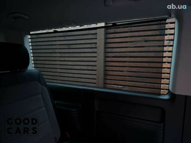 Фольксваген Мультиван, объемом двигателя 2 л и пробегом 119 тыс. км за 55000 $, фото 28 на Automoto.ua