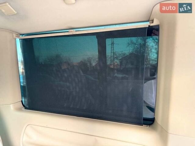 Жовтий Фольксваген Мультиван, об'ємом двигуна 2.5 л та пробігом 370 тис. км за 10999 $, фото 15 на Automoto.ua