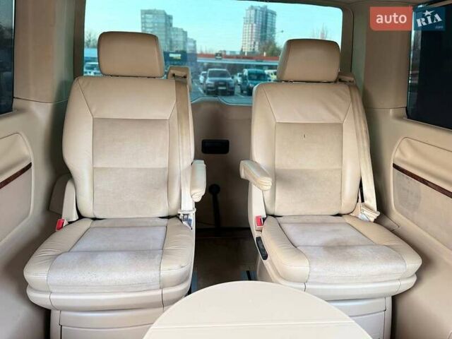 Жовтий Фольксваген Мультиван, об'ємом двигуна 2.5 л та пробігом 370 тис. км за 10999 $, фото 14 на Automoto.ua