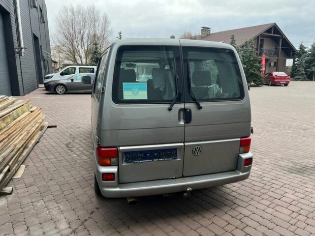 Серый Фольксваген Мультиван, объемом двигателя 0 л и пробегом 200 тыс. км за 2785 $, фото 1 на Automoto.ua