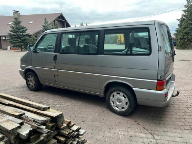 Серый Фольксваген Мультиван, объемом двигателя 0 л и пробегом 200 тыс. км за 2785 $, фото 3 на Automoto.ua