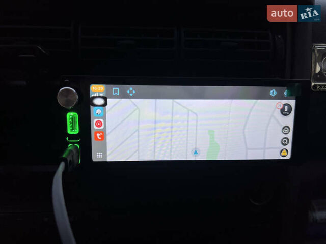 Сірий Фольксваген Мультиван, об'ємом двигуна 2.5 л та пробігом 498 тис. км за 9100 $, фото 7 на Automoto.ua