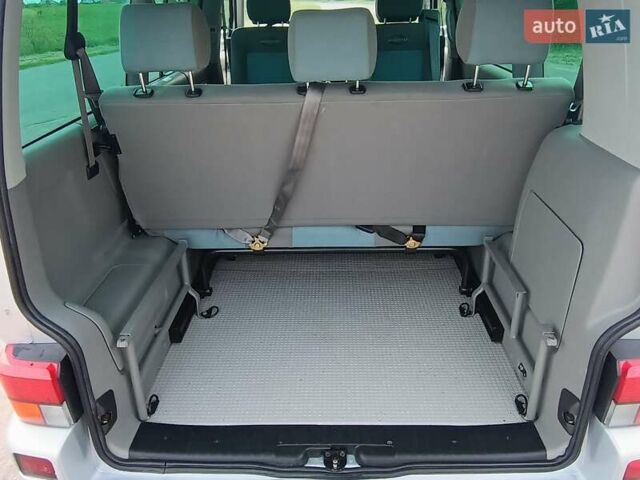 Серый Фольксваген Мультиван, объемом двигателя 2.46 л и пробегом 514 тыс. км за 10900 $, фото 20 на Automoto.ua