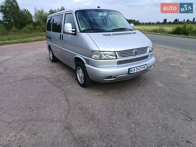 Серый Фольксваген Мультиван, объемом двигателя 2.46 л и пробегом 514 тыс. км за 10900 $, фото 2 на Automoto.ua